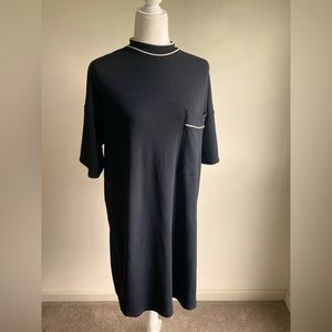 ZARA Black Dress with contrasting piping size medium. Knee Length. RN 77302